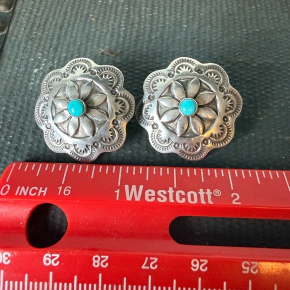 Vintage Navajo sterling silver & turquoise earrings - Picture 5 of 5